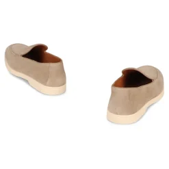 Mocasines Clásicos de Ante con Puntera Redonda