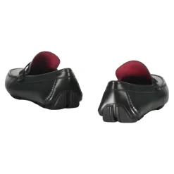 Mocasines de cuero clásicos con detalle de logo