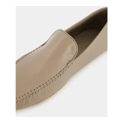 Mocasines de lujo de cuero beige