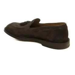 Mocasín con borlas
