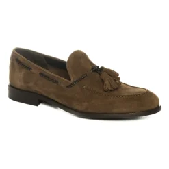 Mocasín con Borlas y Detalle Trenzado