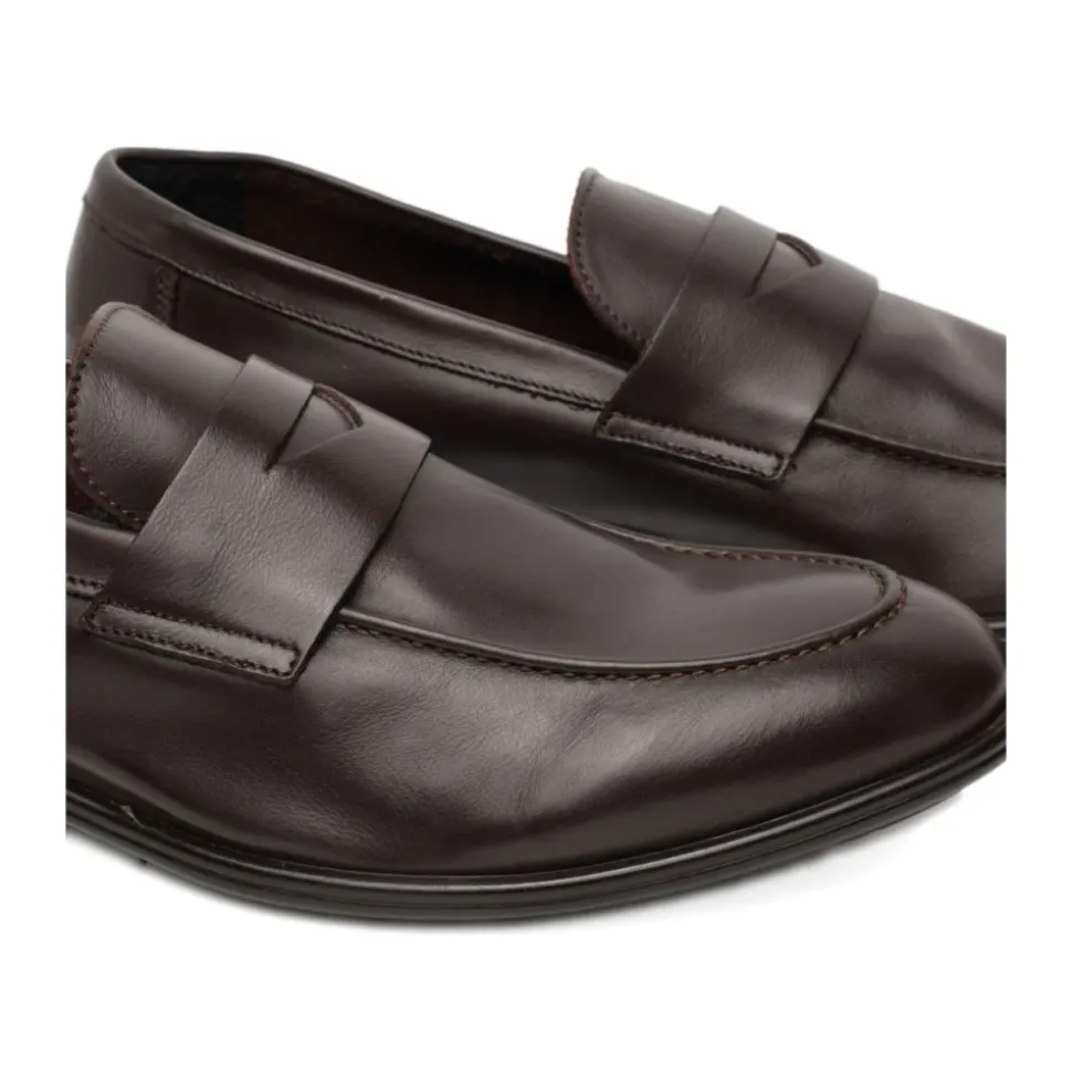 Mocasín con detalle de correa
