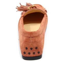 Mocasín de ante oscuro con flecos