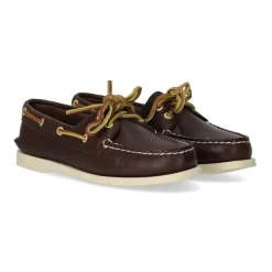 Mocasín de cuero