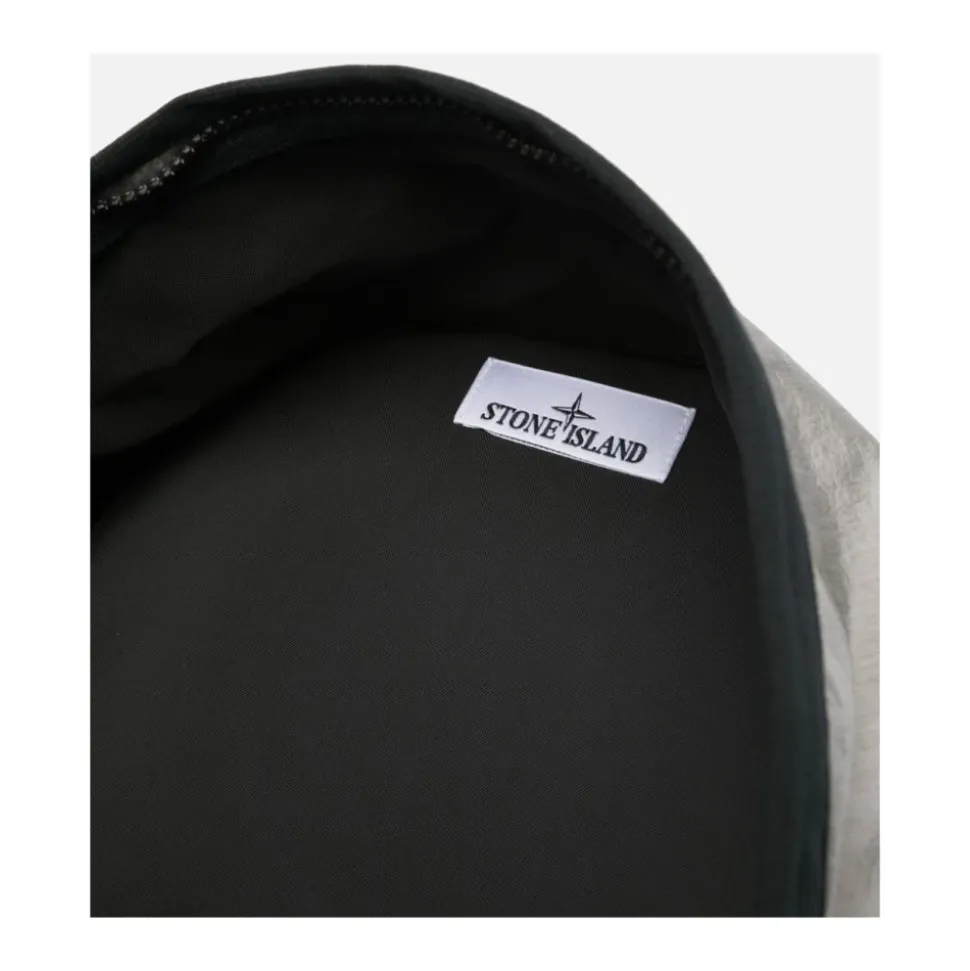Mochila de nailon con logo bordado