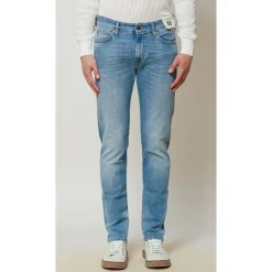Nicky Jeans