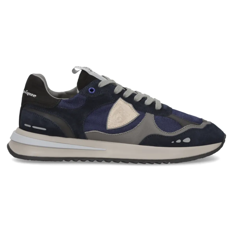 Olympique Running Sneaker