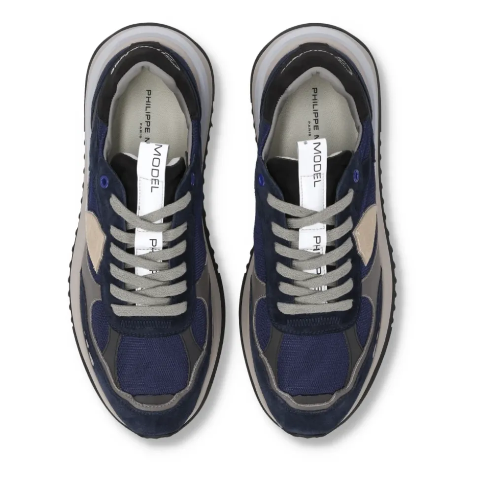Olympique Running Sneaker