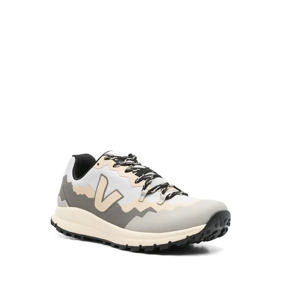Outdoor Shoes