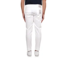 Pantalón modelo 5 bolsillos