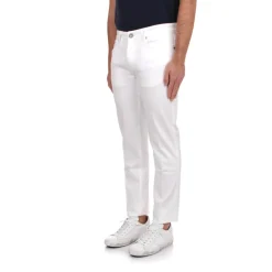 Pantalón modelo 5 bolsillos