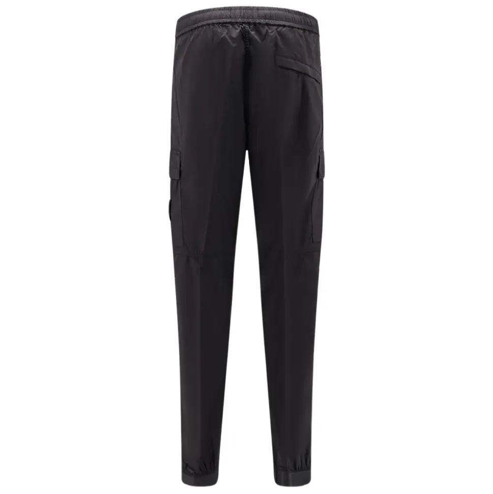 PANTALON CARGO NEGRO LOGO PARCHE