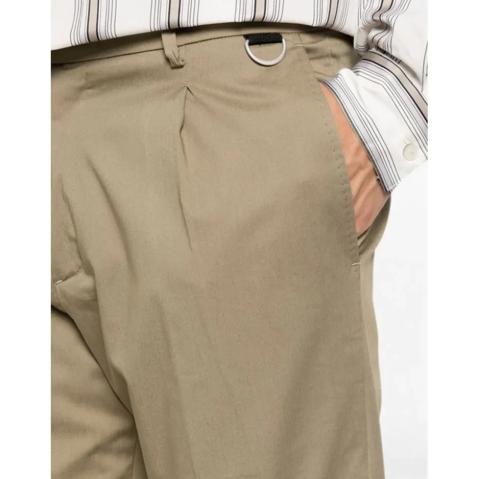 Pantalones Chinos con Pinzas