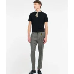 Pantalones con cordón ajustable