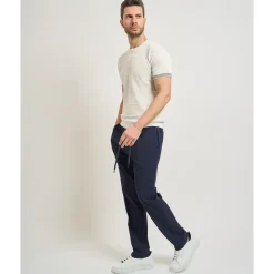 Pantalones con Pliegues