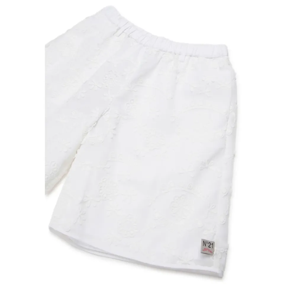 Pantalones Cortos Bordados