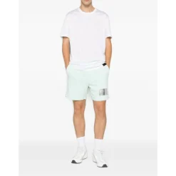 Pantalones cortos con parche de logo