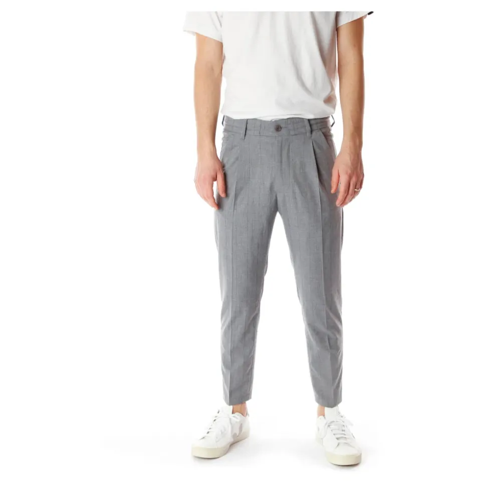 Pantalones de corte slim