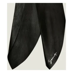 Pañuelo de piel