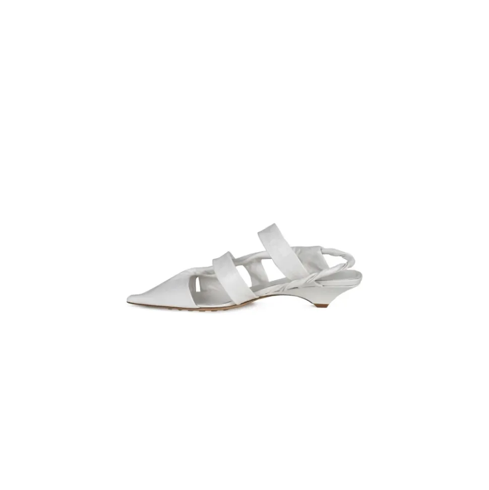 Point Sandal