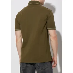 Polo Piqué con Detalle de Raya en el Cuello