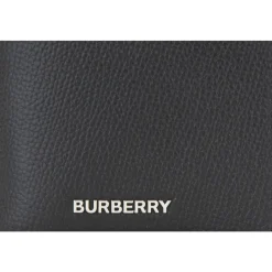 Portapasaportes de cuero con ranuras para tarjetas