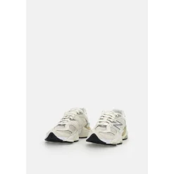Running Shoes