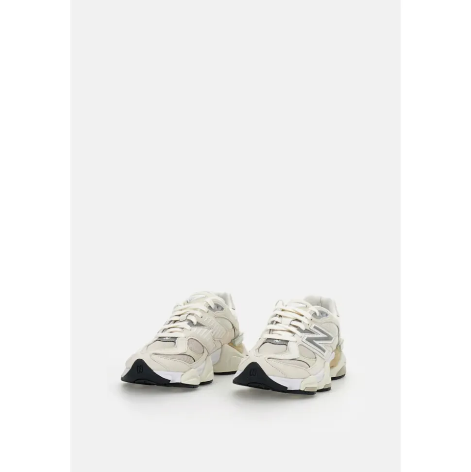 Running Shoes