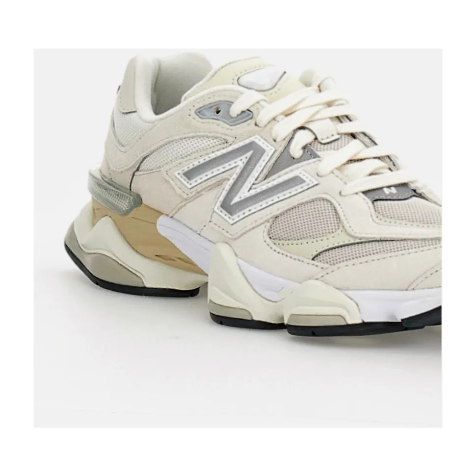 Running Shoes