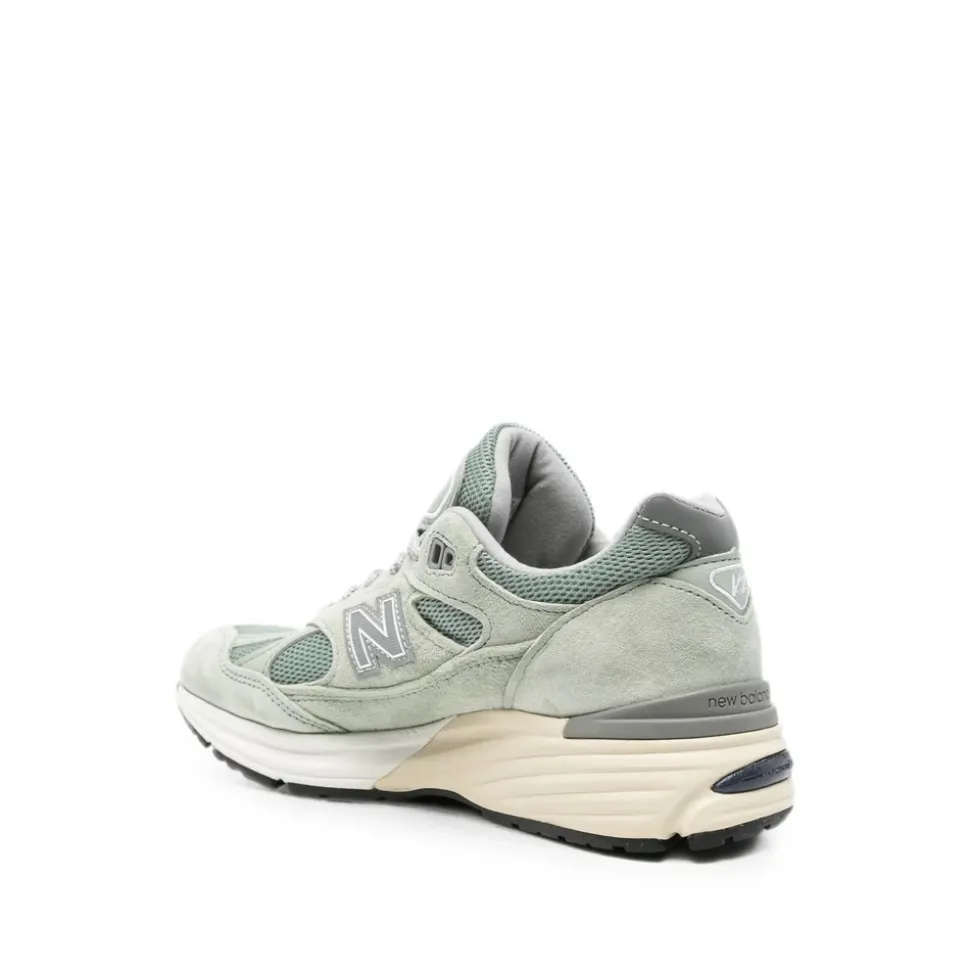 Running Shoes