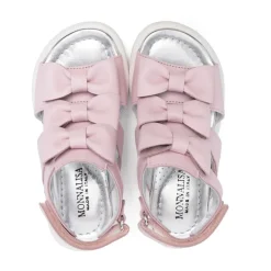 Sandalias de charol con lazos