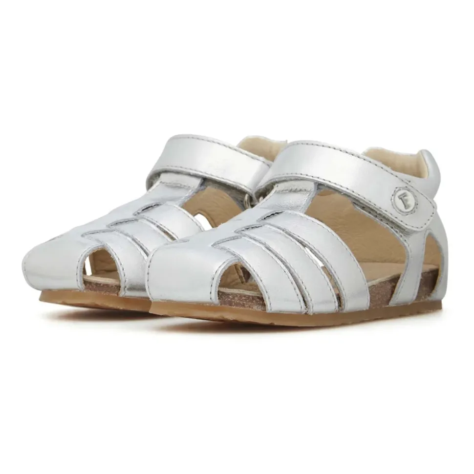 Sandalias de cuero con puntera cerrada Alby