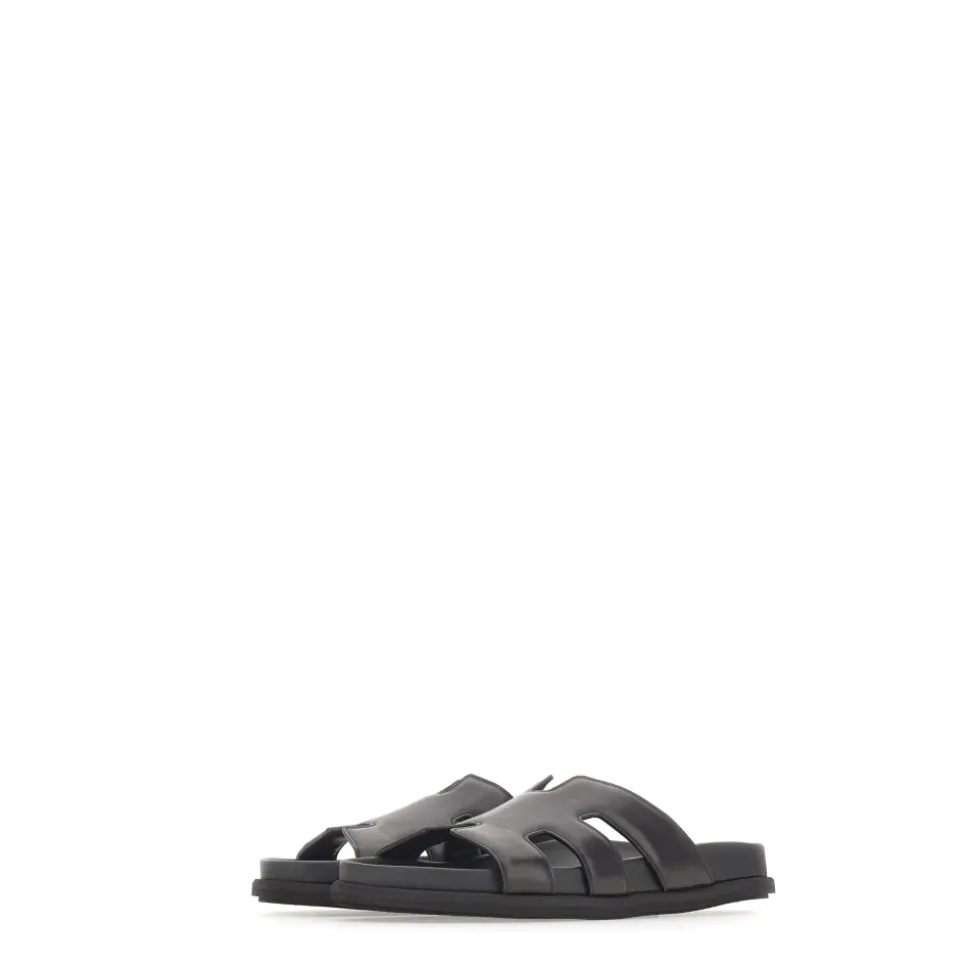 Sandalias de Cuero con Tiras Caladas