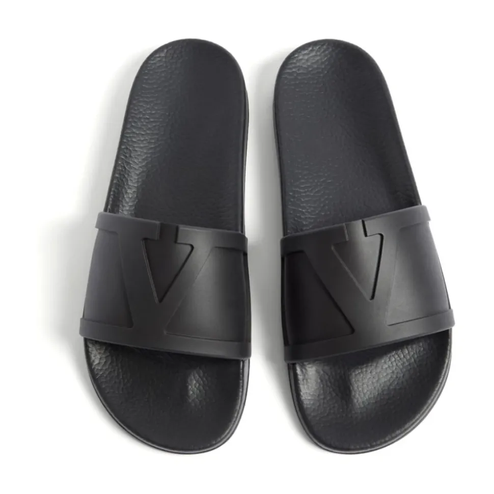 Sandalias Negras con Logo V