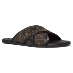 Sandalias Negras con Motivo FF