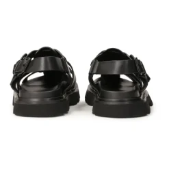Sandalias negras de cuero con dedos cubiertos