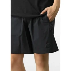 Shorts con parche de logo