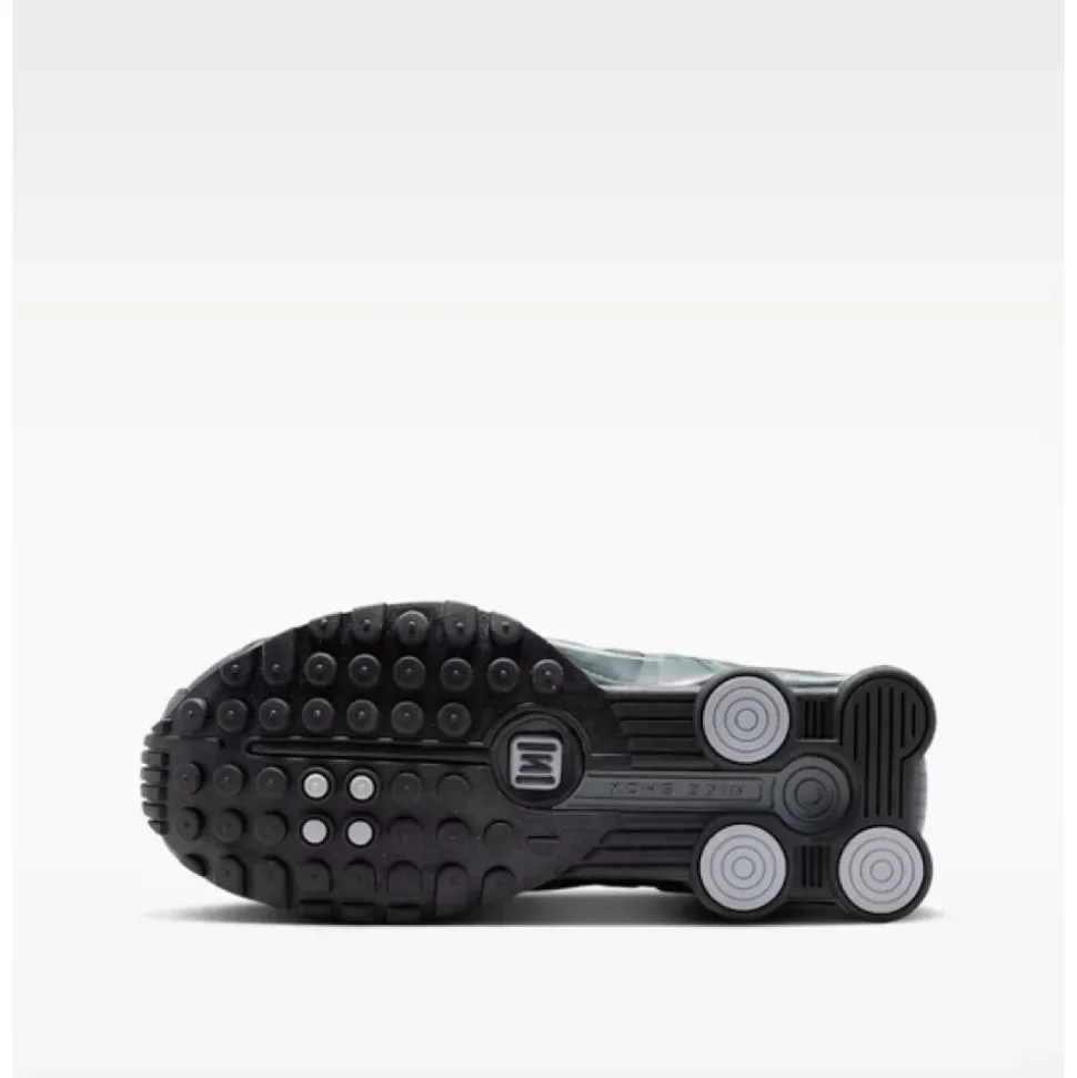 Shox R4