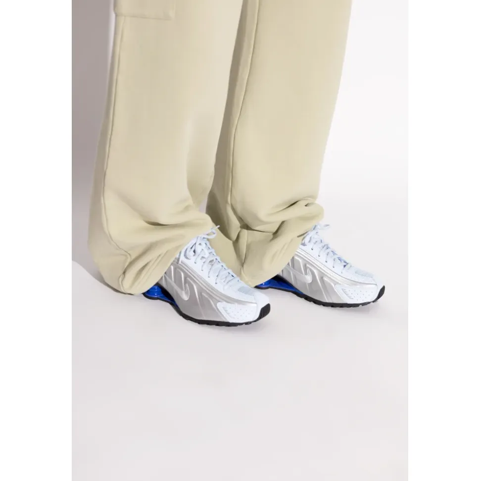 Shox R4 Sports Shoes