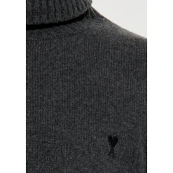 Suéter cuello alto de cachemira