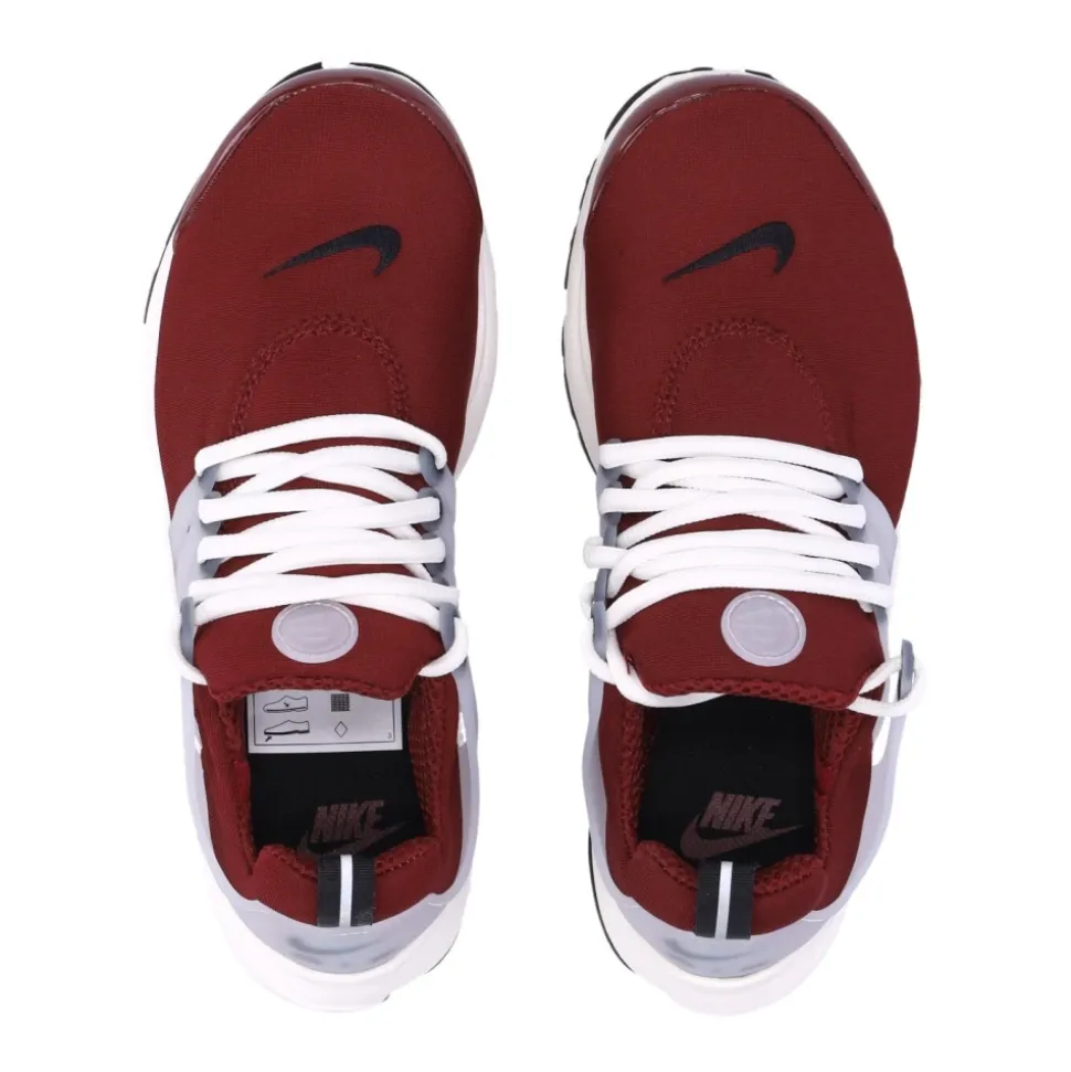 Team Red Zapatilla Baja con Swoosh