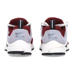 Team Red Zapatilla Baja con Swoosh