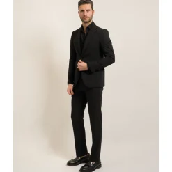 Traje AB7200