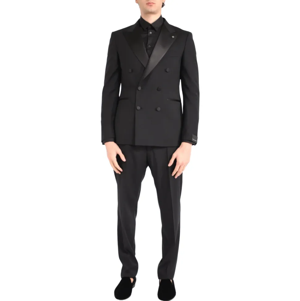 Traje cruzado
