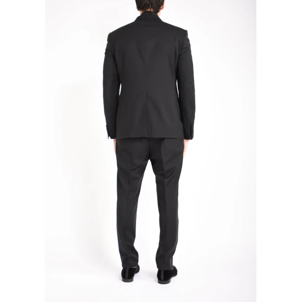 Traje cruzado