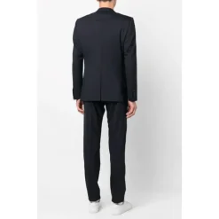 Traje de lana azul marino de corte ajustado