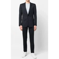 Traje de lana azul marino de corte ajustado