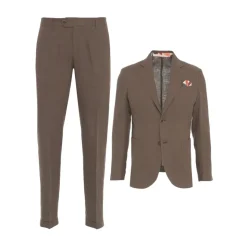 Traje de una hilera de botones