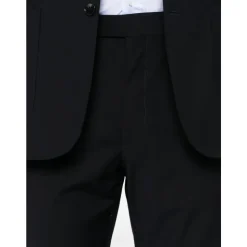 Traje de un Botón
