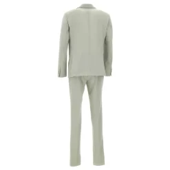 Traje de un botón